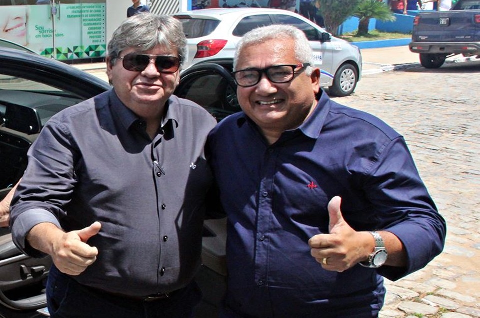 13032020 aparecida joao - Prefeito Valdemir Oliveira recepciona Governador João Azevedo durante passagem pela cidade e firma compromisso entre prefeitura e estado; CONFIRA.